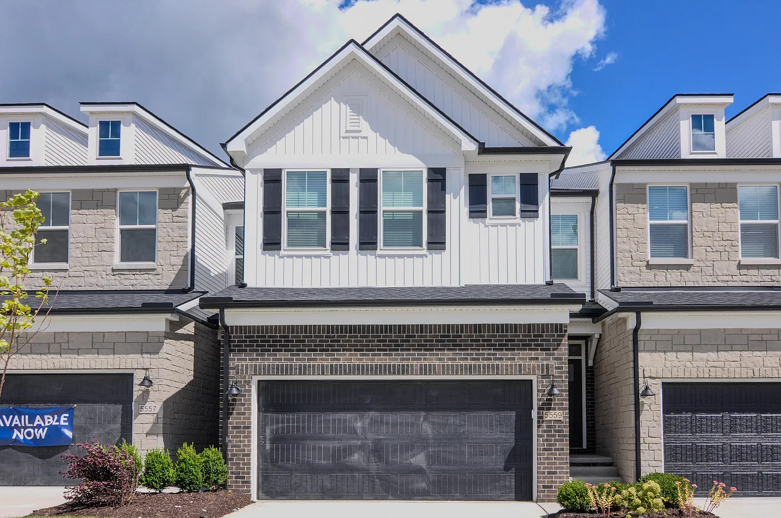 5559 E Spaniel Dr photo 1