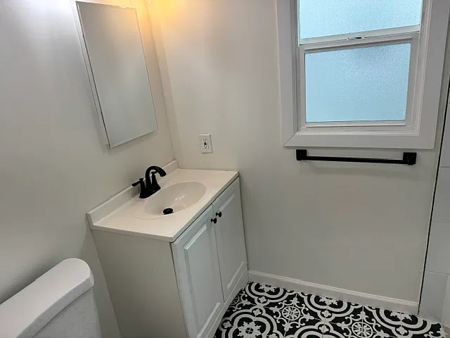1835 E 1st St #2 — Photo 14