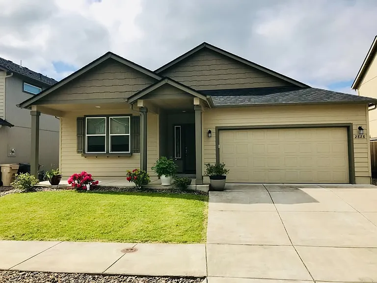 2828 Lucia Ct NW — Photo 1