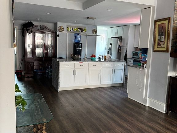 2nd image of 56 Orange St