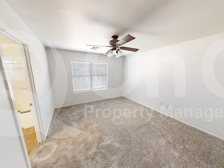 3643 E Constitution Dr — Photo 8