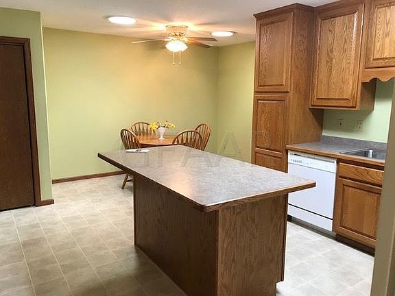 5th image of 817 Kirkwood Dr