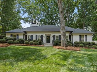 1009 Bearmore Dr, Charlotte, NC 28211