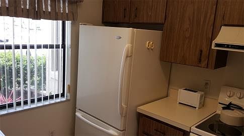 3rd image of 3285 Westridge Blvd
