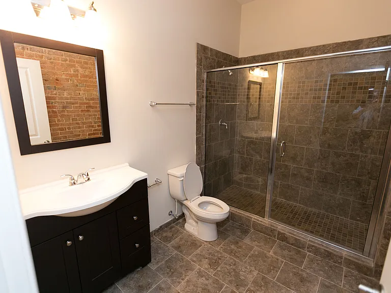 215 N Court St — Photo 16