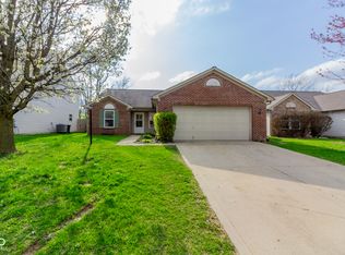 1472 Round Lake Rd, Greenwood, IN 46143