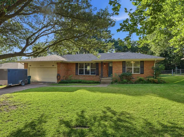1411 Robin Dr, Sherman, TX 75092