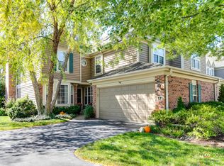 17 Ashford Ct, Lincolnshire, IL