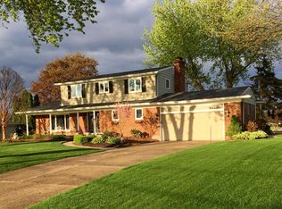 54300 Franklin Dr, Shelby Township, MI