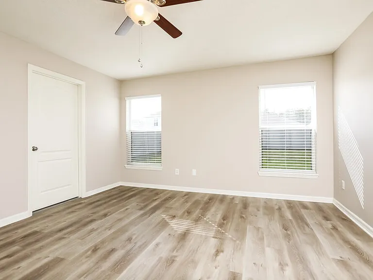 4408 Creeks Run Blvd — Photo 8