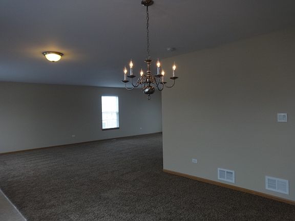 2nd image of 1712 Marilyn Dr