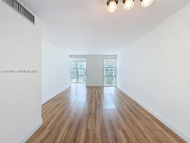17560 Atlantic Blvd #501 — Photo 11