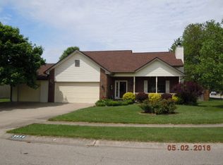 3954 Greenbriar Dr, Columbus, IN 47203