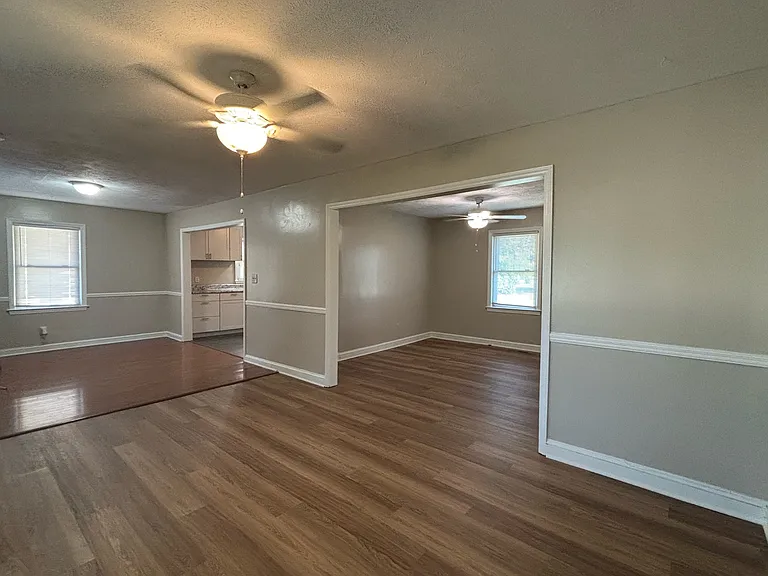 4937 Walnut Dr — Photo 10