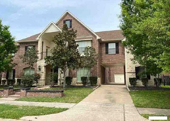2nd image of 18814 Cove Vista Ln