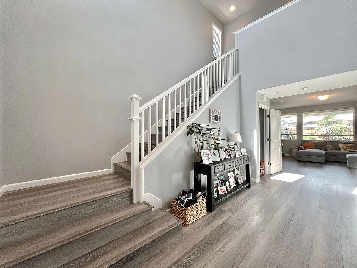 Building Photo - 264 Blenheim Ct