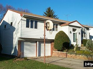 776 University St, Valley Stream, NY 11581
