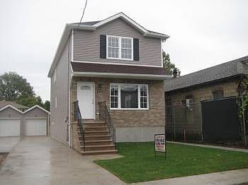 1st image of 127 Grandview Ave
