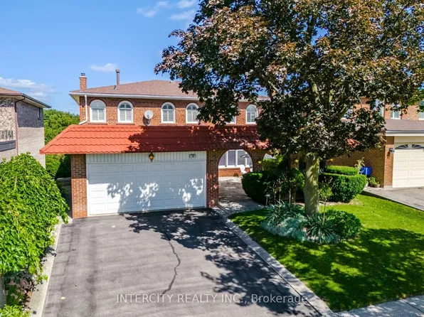 146 Jules Ave, Vaughan, ON L4L 1Y3