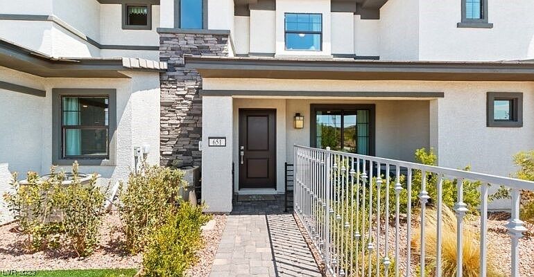 1st image of 837 Watford Pl
