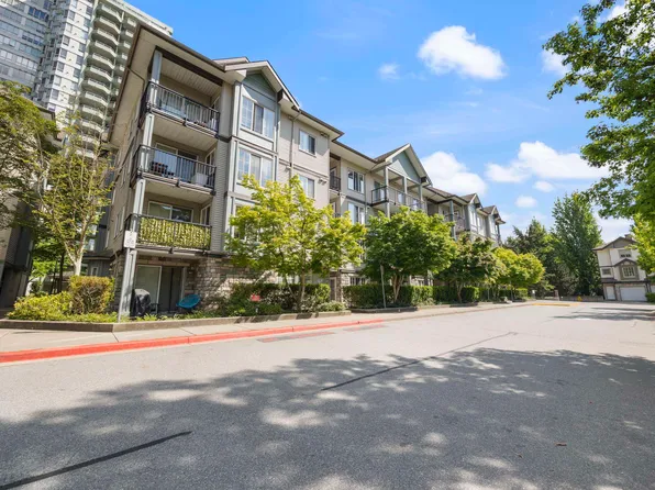 14877 100th Ave #207, Surrey, BC V3R 3H1