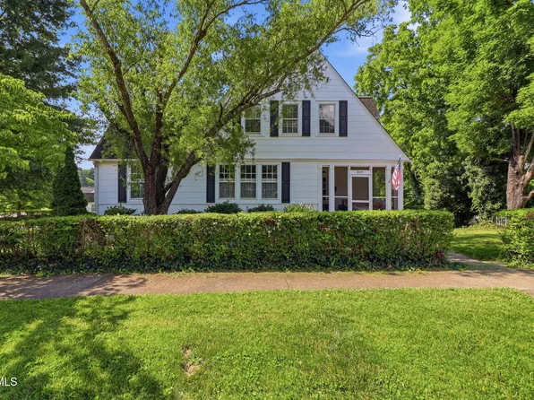 809 Yadkin St, Kingsport, TN 37660