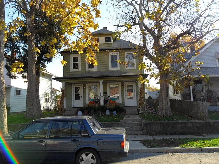 59 S 6th Ave — Photo 1
