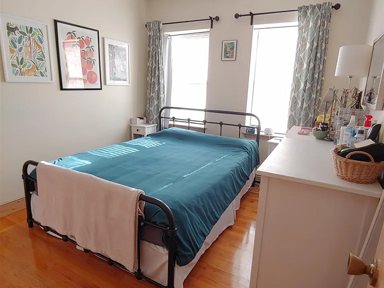 41 Ivaloo St #4 — Photo 10