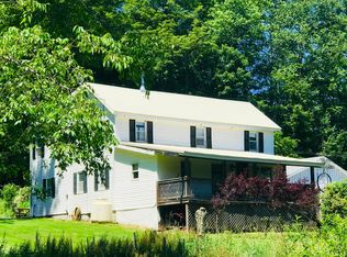 211 Schnakenberg Rd, Equinunk, PA 18417