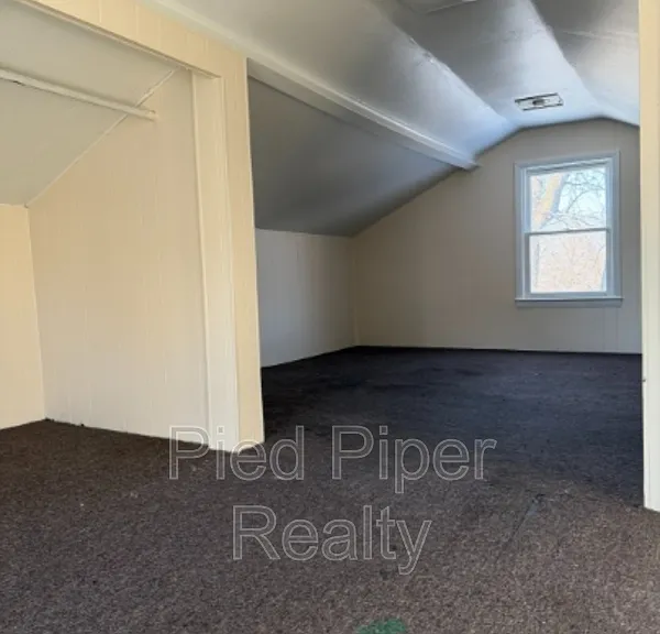 601 N Winnebago Ave — Photo 8