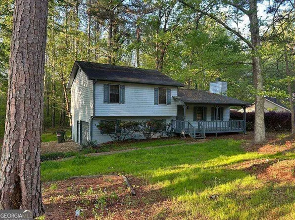 1106 Hardy Cir, Dallas, GA 30157