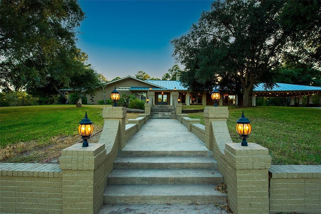 1248 Private Road 2192, Giddings, TX 78942 Zillow