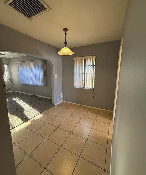 601 N Swan Rd — Photo 15