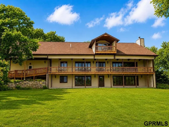 2950 Forestview Cir, Lincoln, NE 68522