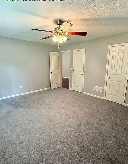 900 Clearbrook Crse SW — Photo 16