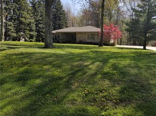 9667 Barr Rd, Brecksville, OH 44141