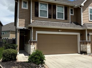 6433 Stoney Creek Dr, Pasadena, TX 77503