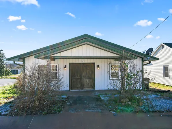 212 E Washington Avenue, Pierce City, MO 65723