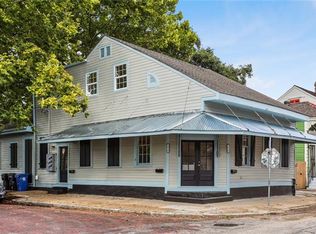 3830 Dauphine St, New Orleans, LA 70117