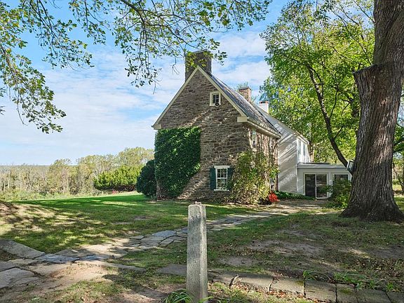 4th image of 6832 Paxson Rd