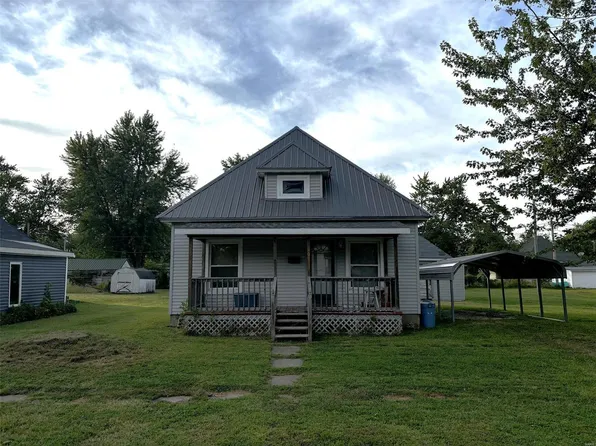 809 W Bland St, Vandalia, MO 63382