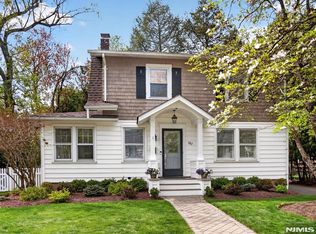 107 Maple St, Ramsey, NJ 07446