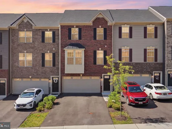 8805 Sybil Ln, Upper Marlboro, MD 20772