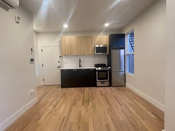 4th image of 46 Van Reipen Ave