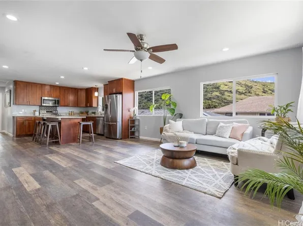 2824 Koaniani Way, Honolulu, HI 96822