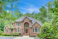 Welcome Home 4817 Fox Branch Court