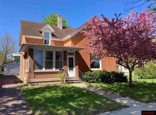 417 N Broadway St, New Ulm, MN 56073