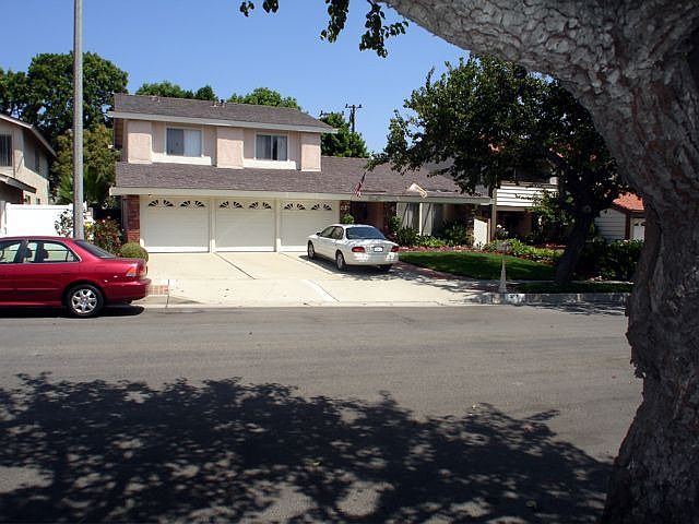 Curb View 3851 Merit Pl
