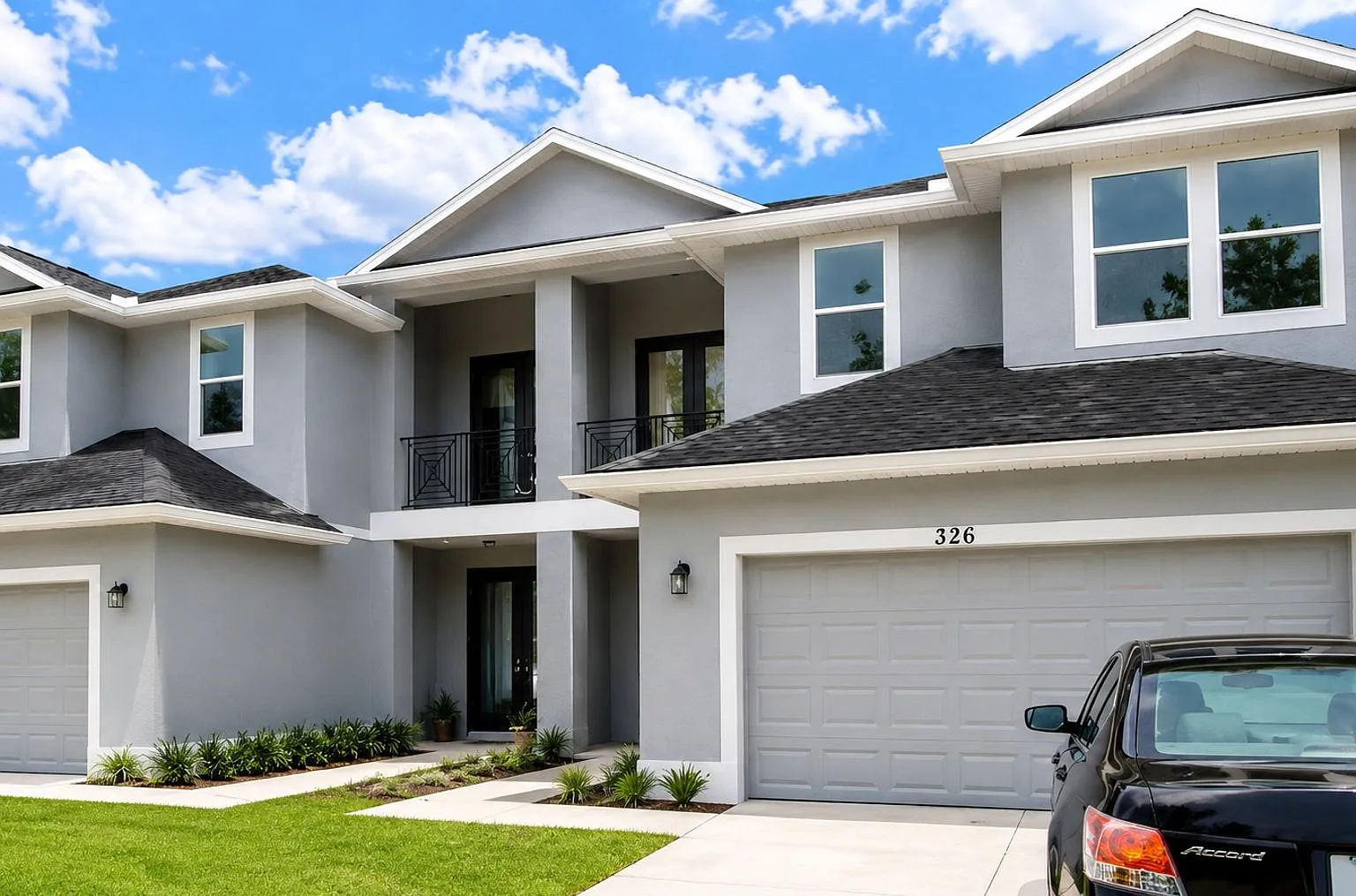 Stunning 3-Bedroom Townhome with Loft, Balcony & 2-Car Garage in Kissimmee! — Photo 1