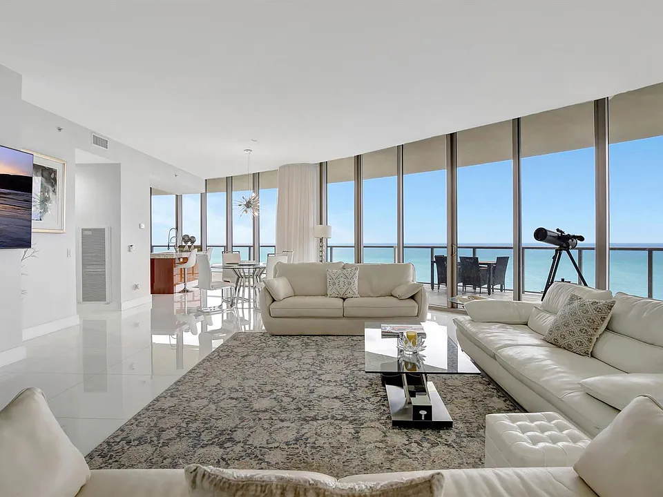 Collins Ave